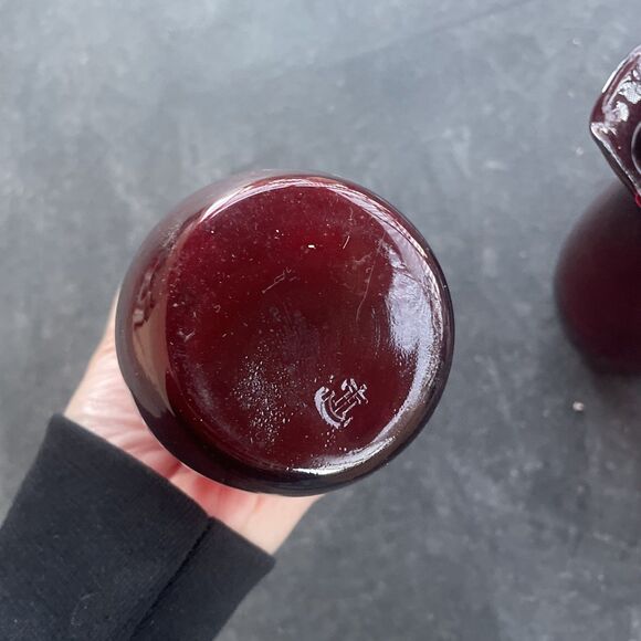 Set Of 2 Anchor Hocking Royal Ruby Red Glass Vases With Ruffled Crimped Rims - Picture 4 of 5